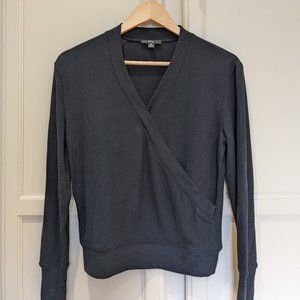J. Crew Black Sweater  XS Like New V Neck Long Sleeves